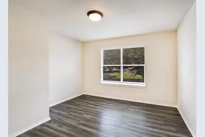 1612 Melissa Oaks Lane, Austin, TX 78744 - Photo 11