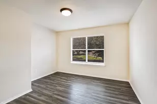 1612 Melissa Oaks Ln, Austin, TX 78744 - Photo 11