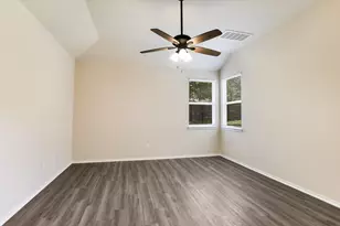 1612 Melissa Oaks Ln, Austin, TX 78744 - Photo 29
