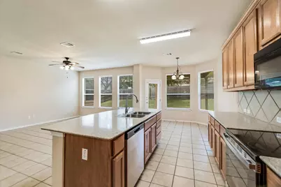 1612 Melissa Oaks Lane, Austin, TX 78744 - Photo 7