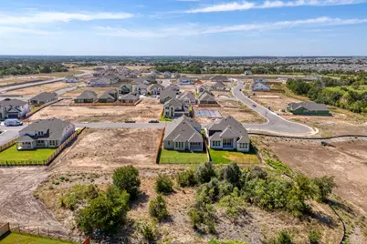 212 Borrego Bend, Liberty Hill, TX 78642 - Photo 3