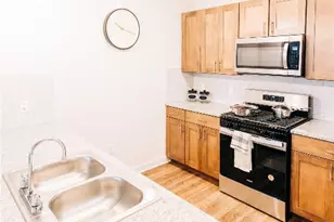 7051 Meadow Lake Blvd, Austin, TX 78744 - Photo 9