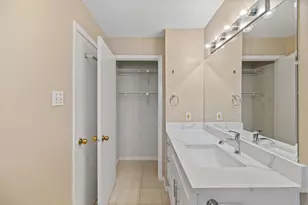 712 Graham Pl, Austin, TX 78705 - Photo 25