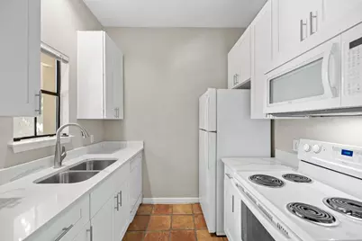 712 Graham Place #203, Austin, TX 78705 - Photo 7