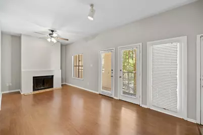 712 Graham Place #203, Austin, TX 78705 - Photo 11