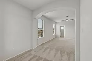 301 Serpentine Ln, Jarrell, TX 76537 - Photo 17