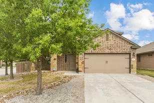 301 Serpentine Ln, Jarrell, TX 76537 - Photo 39