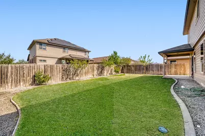 301 Serpentine Lane, Jarrell, TX 76537 - Photo 33