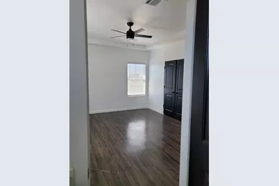 577 County Road 422 Road, Stockdale, TX 78160 - Photo 9