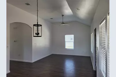 577 County Road 422 Road, Stockdale, TX 78160 - Photo 27