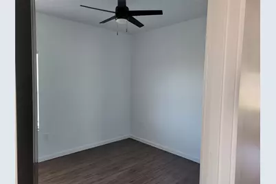 577 County Road 422 Road, Stockdale, TX 78160 - Photo 35