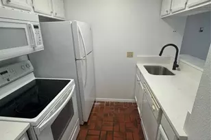 2110 Rio Grande St, Austin, TX 78705 - Photo 5