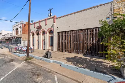 218 N Main Street, Rockdale, TX 76567 - Photo 7