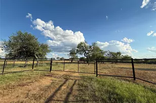 421 Zion Hill Rd, Seguin, TX 78155 - Photo 1