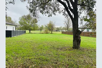 106 Bill Street, Elgin, TX 78621 - Photo 13