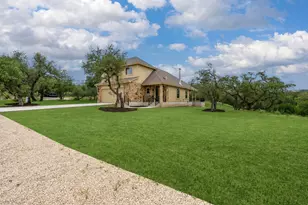 112 Twin Creek Cir, Dripping Springs, TX 78620 - Photo 9