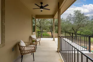 112 Twin Creek Cir, Dripping Springs, TX 78620 - Photo 3