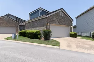 5 Champions Ln, Lakeway, TX 78734 - Photo 1