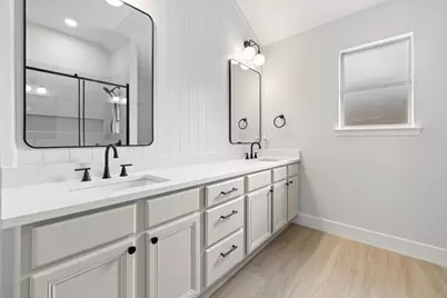 1006 Cottonbowl Drive, Taylor, TX 76574 - Photo 17