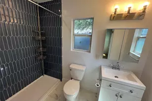 307 E 38th St, Austin, TX 78705 - Photo 9