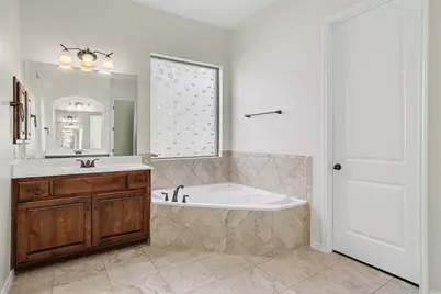 1020 Winding Way Drive, Georgetown, TX 78628 - Photo 17