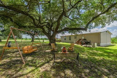 7092 Fm 621, Martindale, TX 78655 - Photo 17