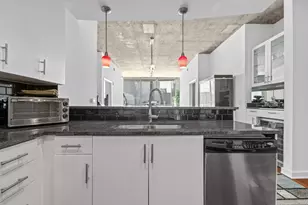 360 Nueces St, Austin, TX 78701 - Photo 15