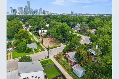 67 Anthony Street, Austin, TX 78702 - Photo 1