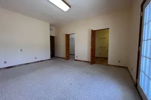 333 Co Rd 497, Taylor, TX 76574 - Photo 11