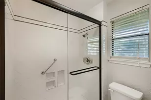 1300 Neans Dr, Austin, TX 78758 - Photo 17