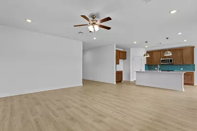 261 Rivers Edge Drive, Georgetown, TX 78628 - Photo 7