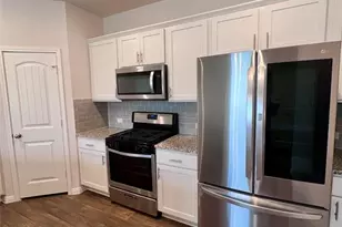 944 Vogel Dr, Georgetown, TX 78626 - Photo 3