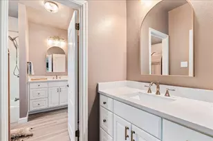 58 Cottondale Rd, The Hills, TX 78738 - Photo 25