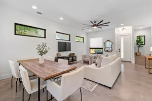 409 W 55th 1/2 St, Austin, TX 78751 - Photo 9