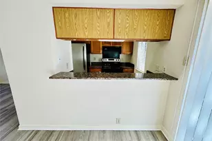 6810 Deatonhill Dr, Austin, TX 78745 - Photo 7