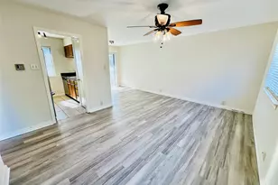 6810 Deatonhill Dr, Austin, TX 78745 - Photo 3
