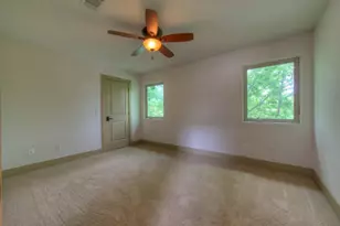 605 Peacock Ln, Austin, TX 78704 - Photo 19