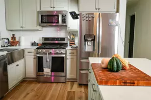 204 Chippendale Ave, Austin, TX 78745 - Photo 9