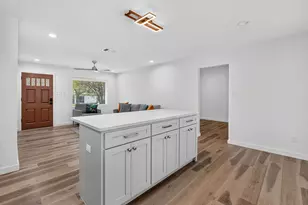 204 Chippendale Ave, Austin, TX 78745 - Photo 11