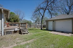 3909 Becker Ave, Austin, TX 78751 - Photo 25