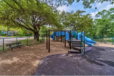 3909 Becker Avenue, Austin, TX 78751 - Photo 37