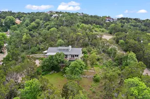 701 Yaupon Valley Rd, West Lake Hills, TX 78746 - Photo 3