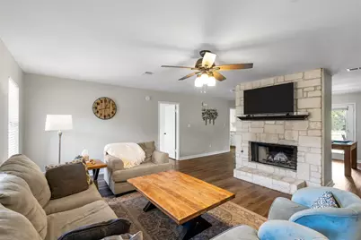 21413 Patton Avenue, Lago Vista, TX 78645 - Photo 9
