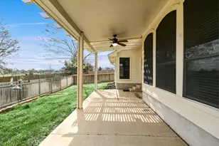 802 Sykes Ct, Pflugerville, TX 78660 - Photo 25
