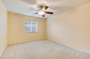 802 Sykes Ct, Pflugerville, TX 78660 - Photo 23
