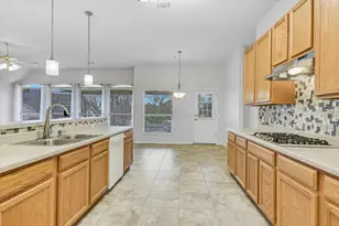 802 Sykes Ct, Pflugerville, TX 78660 - Photo 9