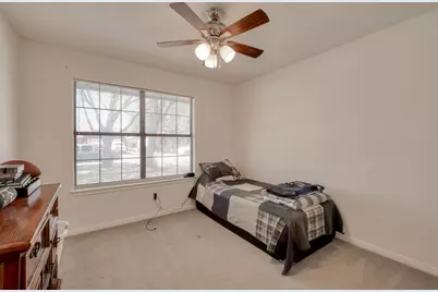 2010 Lark Lane, Taylor, TX 76574 - Photo 19