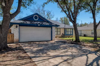 2010 Lark Lane, Taylor, TX 76574 - Photo 3