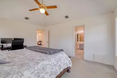 2010 Lark Lane, Taylor, TX 76574 - Photo 15