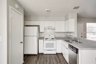 11907 Alpheus Ave, Austin, TX 78759 - Photo 7